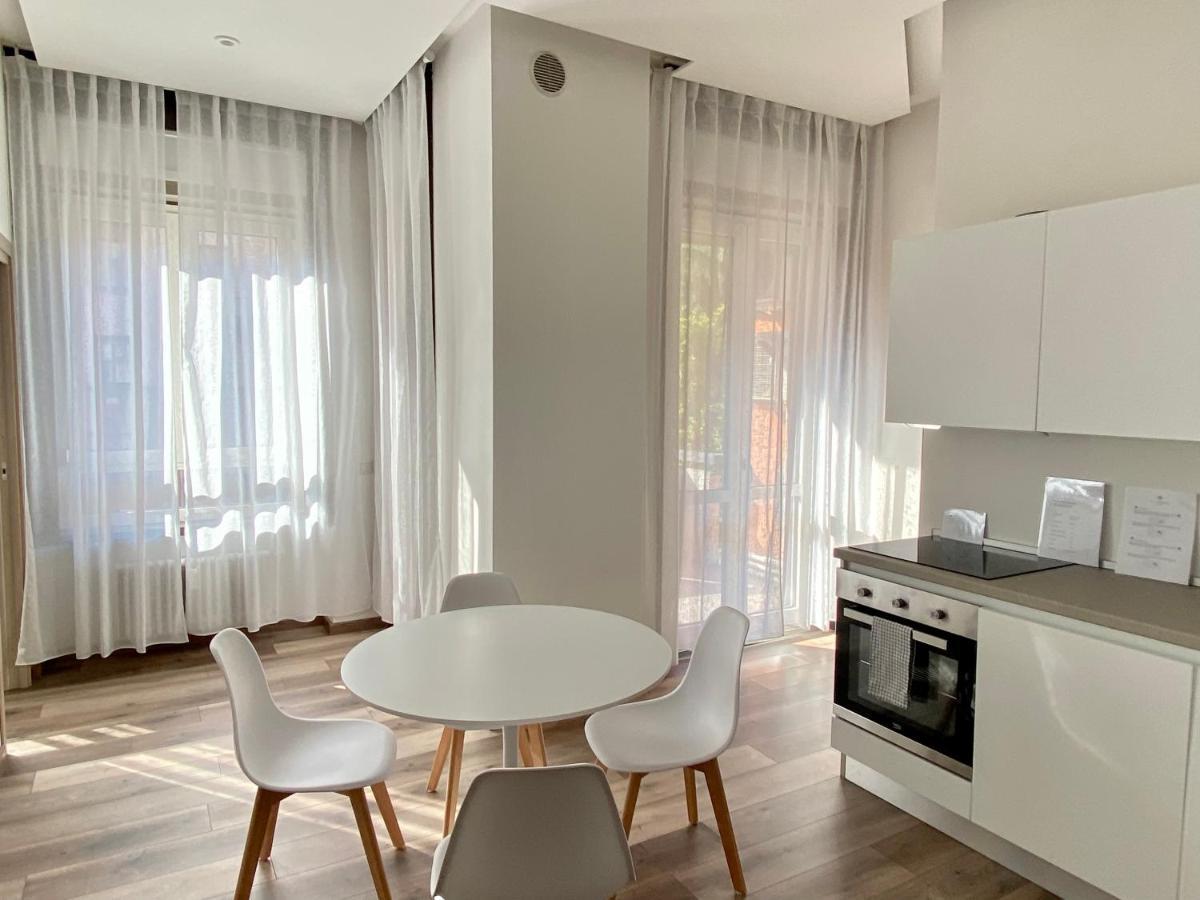 Suite Boutique Moscova Milano Exterior foto