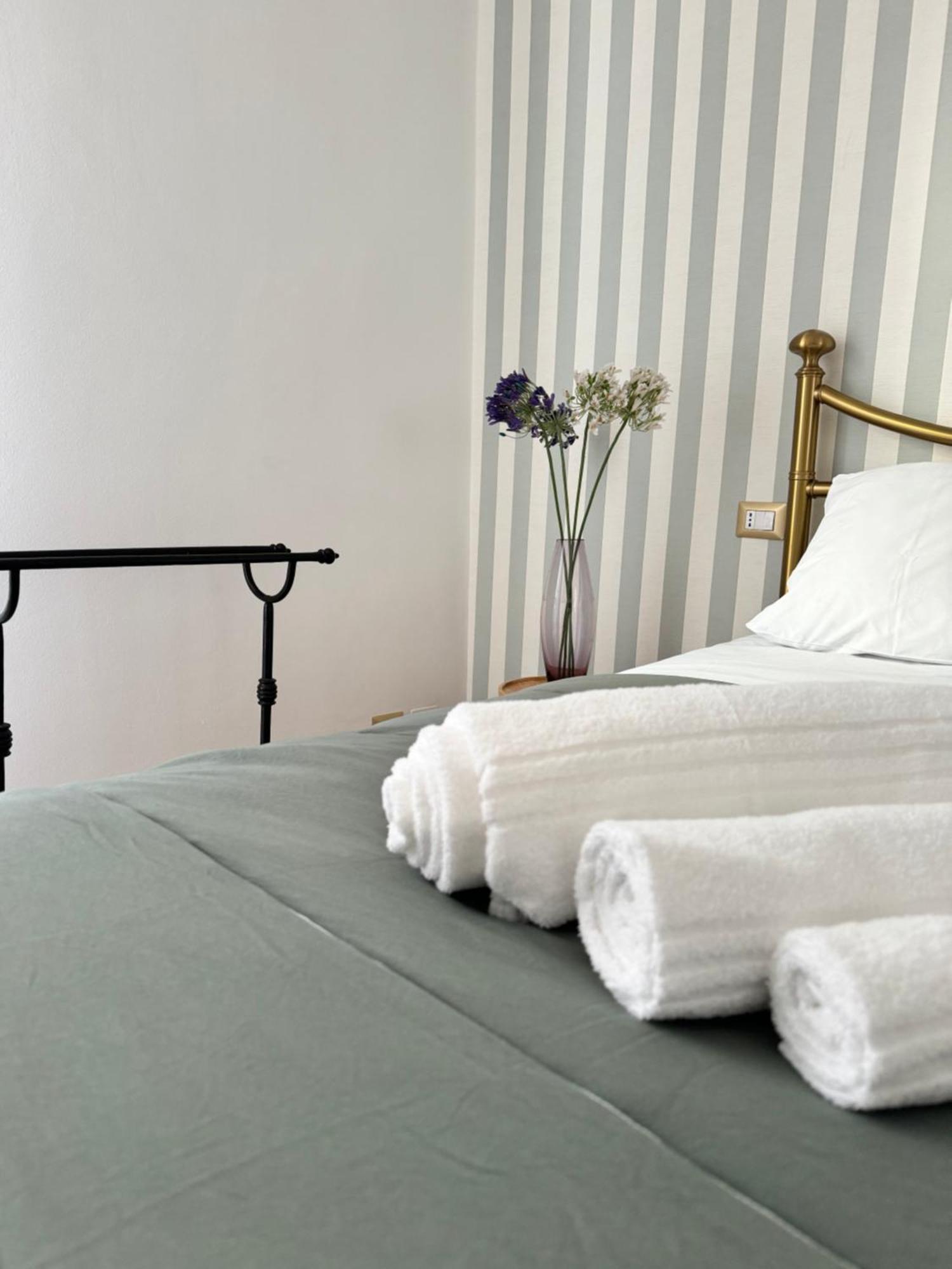 Suite Boutique Moscova Milano Exterior foto