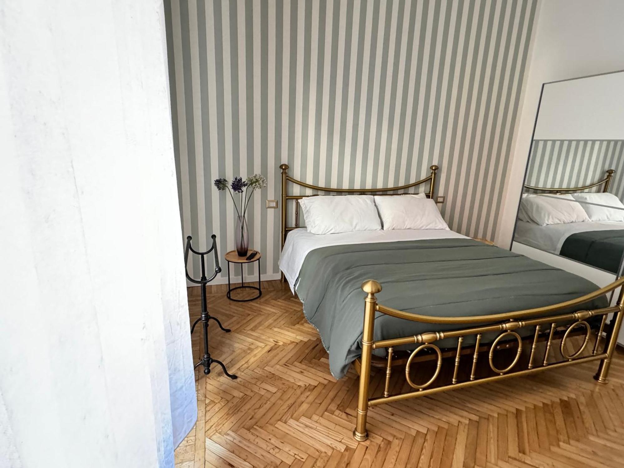 Suite Boutique Moscova Milano Exterior foto